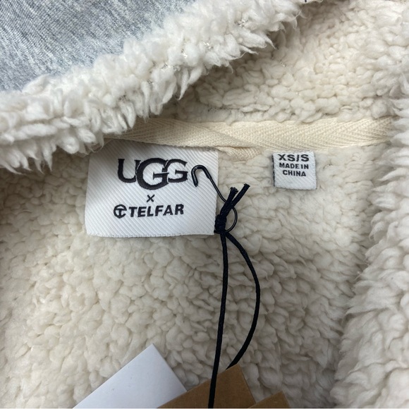 UGG X Telfar Fleece Robe - Picture 3 of 5